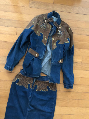 Conjunto De Campera Con Pollera De Jean Y Detalles