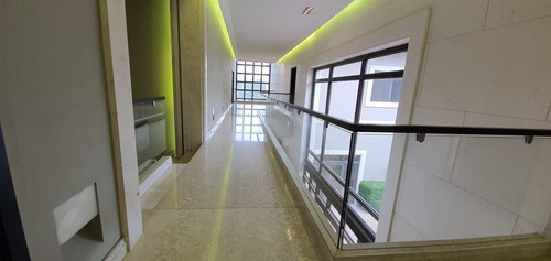 Imagen 19 de 30 de Venta Casa Con Alberca Y Jardín En Bosque Real