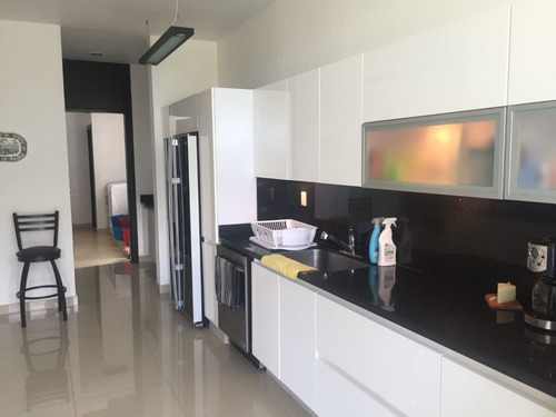 Imagen 19 de 30 de Casa En Venta En Yucatan Country Club Frente Al Hoyo 8 Y 18