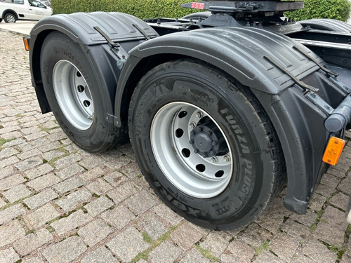 Iveco Stralis Hi-way 440