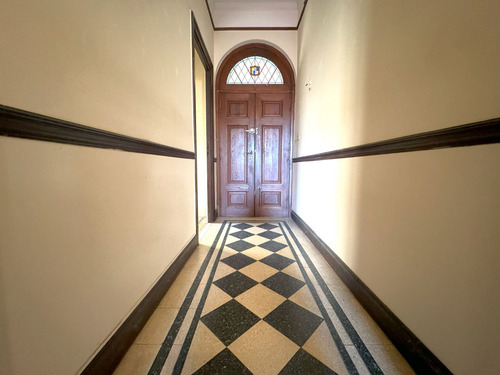 Venta Depto Semipiso 4 Amb C/dependencia - Flores