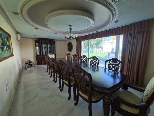 Venta De Casa En Villas De Irapuato