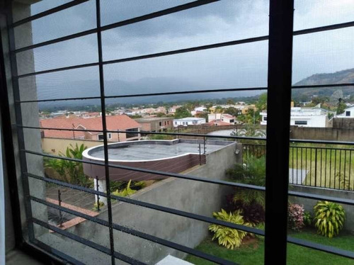 Imagen 21 de 21 de Casa En Venta En Urb. Guataparo Valencia Cod: Mac-672