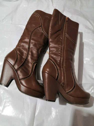 Botas De Piel Con Plataforma 