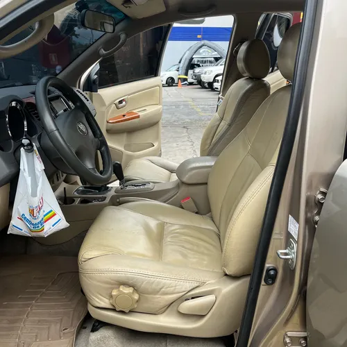 Toyota Fortuner 2012 4x4