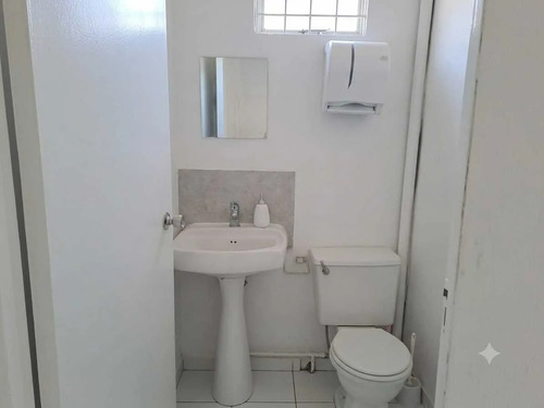 En Arriendo Local Con Excelente Ubicación (175561)