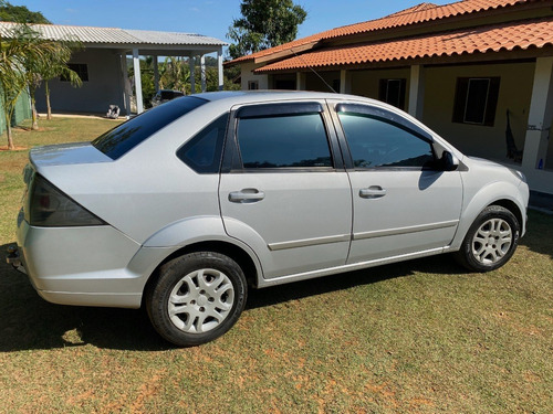 Ford Fiesta Sedan 1.6 Rocam Se Flex 4p