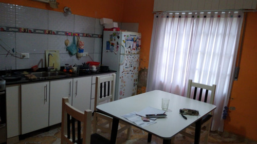 Imagen 9 de 30 de Casa En Venta En Merlo 6 Ambientes 2 Pisos