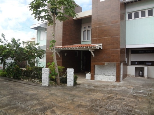 Imagem 5 de 21 de Casa 4 Quartos Aracaju - Se - Coroa Do Meio - 0582