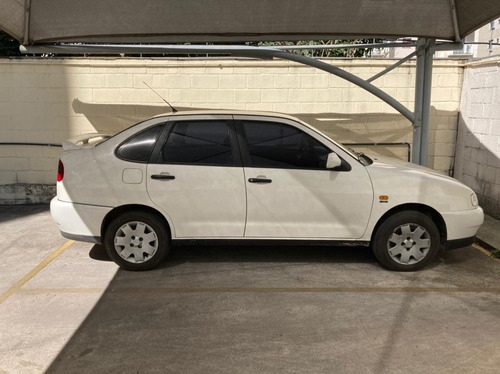 Imagem 2 de 15 de Seat Cordoba 1999 1.8 Sxe 4p