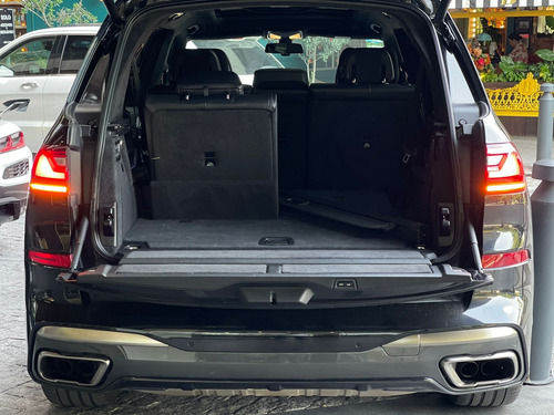 BMW X7 4.4 V8 M50I