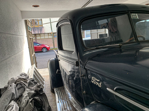 Imagen 12 de 15 de Pick Up Ford 1946 De Colección