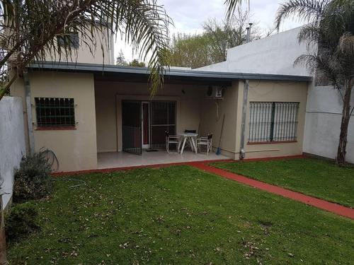 Imagen 24 de 26 de Casa Venta 3 Dormitorios Y Piscina - 120 Mts 2 - Terreno 300 Mts 2 - Manuel B. Gonnet