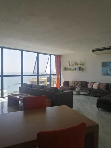 Bello Apartamento Con Vista Mar. Playa Moreno.