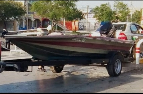 Lancha Deportiva Motor Fuera De Borda Mercury 50hp Incluye R