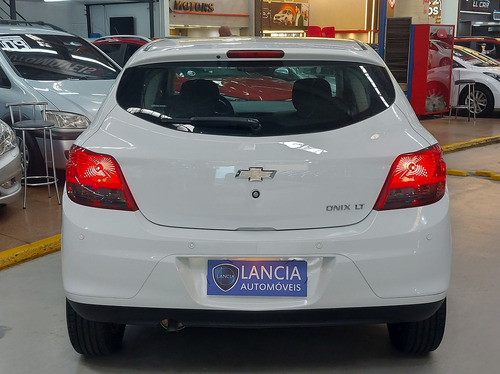 Chevrolet Onix 1.0 MPFI LOLLAPALOOZA 8V