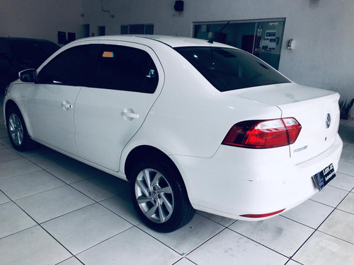 Imagem 13 de 19 de Volkswagen Voyage 1.6 2019 Completo