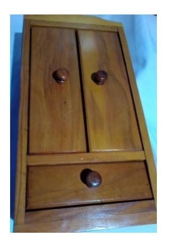 Guarda Roupa Miniatura De Madeira Para Bonecas