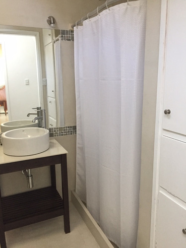 Venta Casa 2 Dormitorios En El Centro De La Ciudad