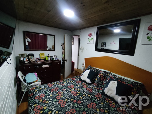 Casa En Venta De 2 Dorm. En Maipú