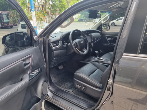 Imagen 6 de 10 de Toyota Sw4 Srx