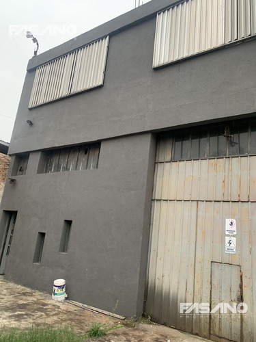 Venta Terreno 280m2, Con Deposito, Italia 7200, José León Suarez.