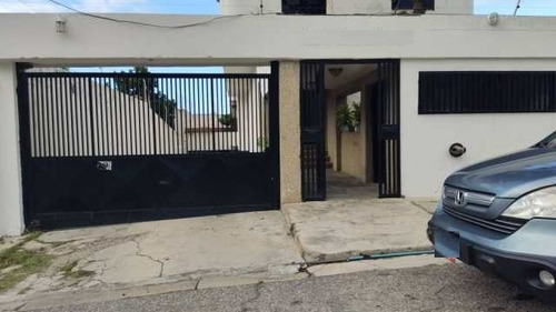 Imagen 3 de 16 de Alquiler Apartamento 120m2 2h/2b/1p Los Corales 3722