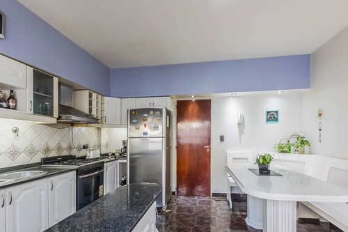 Venta- Apto Crédito - Casa Duplex 4 Ambientes + Playroom - Cochera- Terraza - Parque Chacabuco