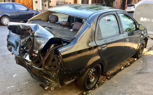 Toyota Etios Xs 1.5 6m/t 2018 Chocado