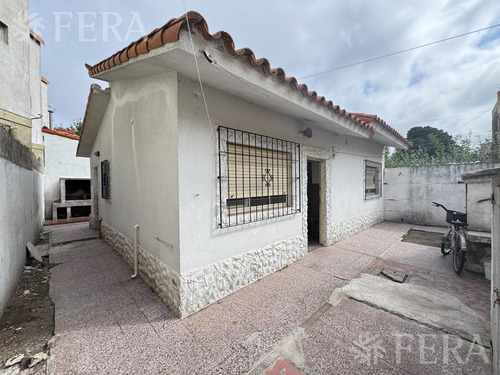 Venta En Block De 3 Unidades Funcionales Con Cochera En Santa Teresita