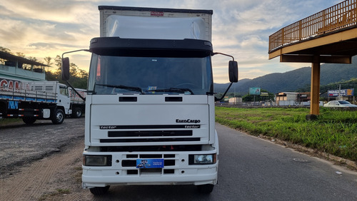 Iveco Ectector Modelo 230 E 24 Ano 2008 Bau De 9.50 Chapiad