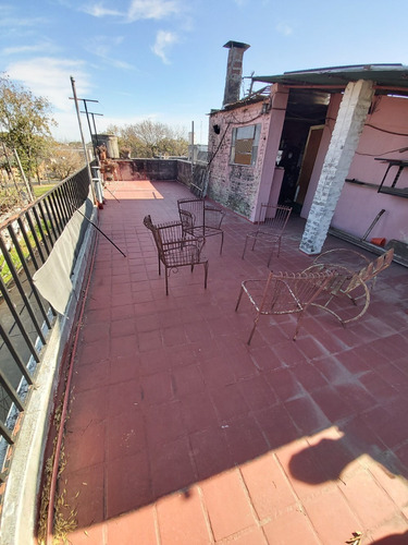 Imagen 9 de 13 de Casa A La Venta, 4 Dormitorios, Terraza, Barrio Ludueña Ros