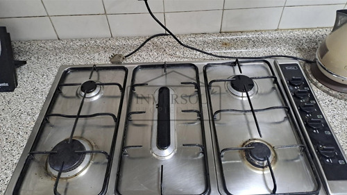 Casa En Venta De 4 Dorm. En Ñuñoa