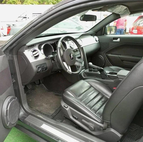 Imagen 7 de 8 de Ford Mustang Sincrónico
