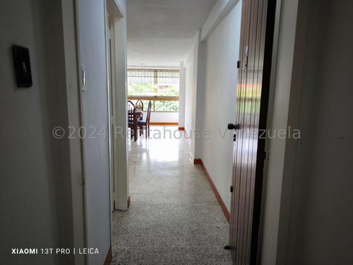 Apartamento En Alquiler En Horizonte 24-27430 Cs