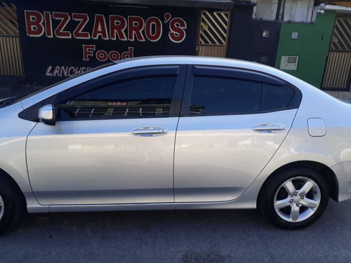 Carro De Mulher, Segunda Dona, Documento,funilaria, Motor Ok