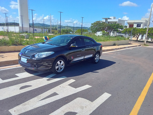 Renault Fluence 2.0 Dynamique Hi-flex 4p