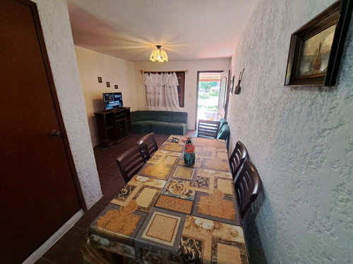 Inmobiliaria Costa Azul Vende Dos Casas En Un Padrón, Con Vista Al Mar A 50 Metros De La Playa, Antoniopolis, Rocha.