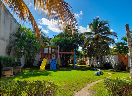Casa En Venta En Jardines Bonampak