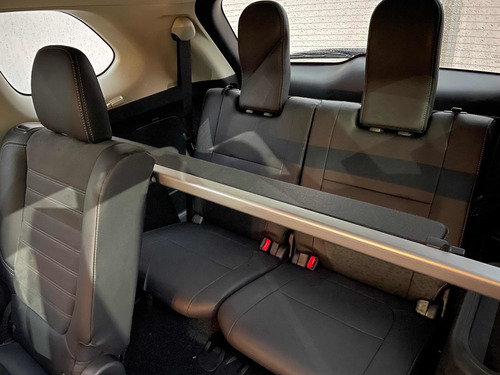 Imagen 14 de 15 de Mitsubishi Outlander 2.4 Se Plus Cvt 2019