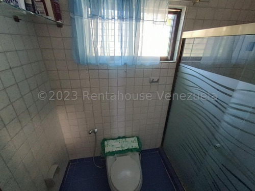 Rent-a-house Vende Hermosa Casa, En Los Samanes, Maracay, Estado Aragua, 25-13842 Gf.
