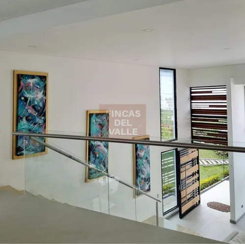 Calima. 3.685 M2, Finca En Venta