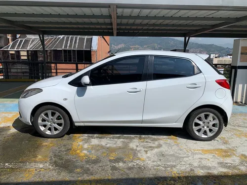 Mazda 2 215HA8