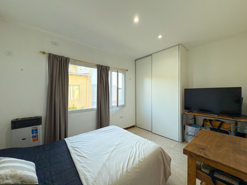 Venta En Tandil De Departamento Con Cochera