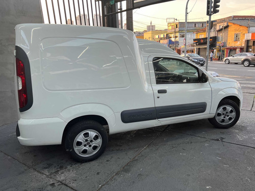 Imagem 15 de 19 de Fiat Fiorino 2014 1.4 Flex 4p