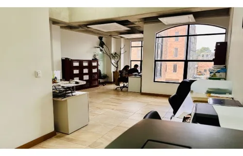 Vendo Edificio Con Bodega En Prado Veraniego