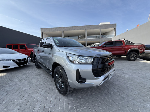 Toyota Hilux 2.7 Cabina Doble Sr Mt