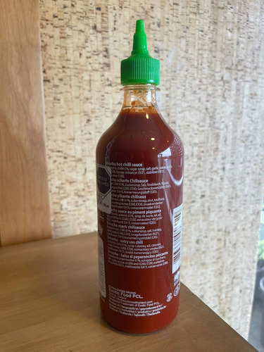 Salsa Sriracha Sauce Botella De 730 Ml.