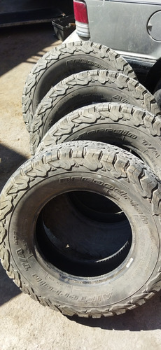 Bfgoodrich All-terrain T/a Ko2 235/75r15 104/101 S (Usado)