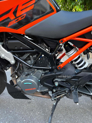 Imagen 7 de 16 de Duke Ktm 200 Ng Año 2022